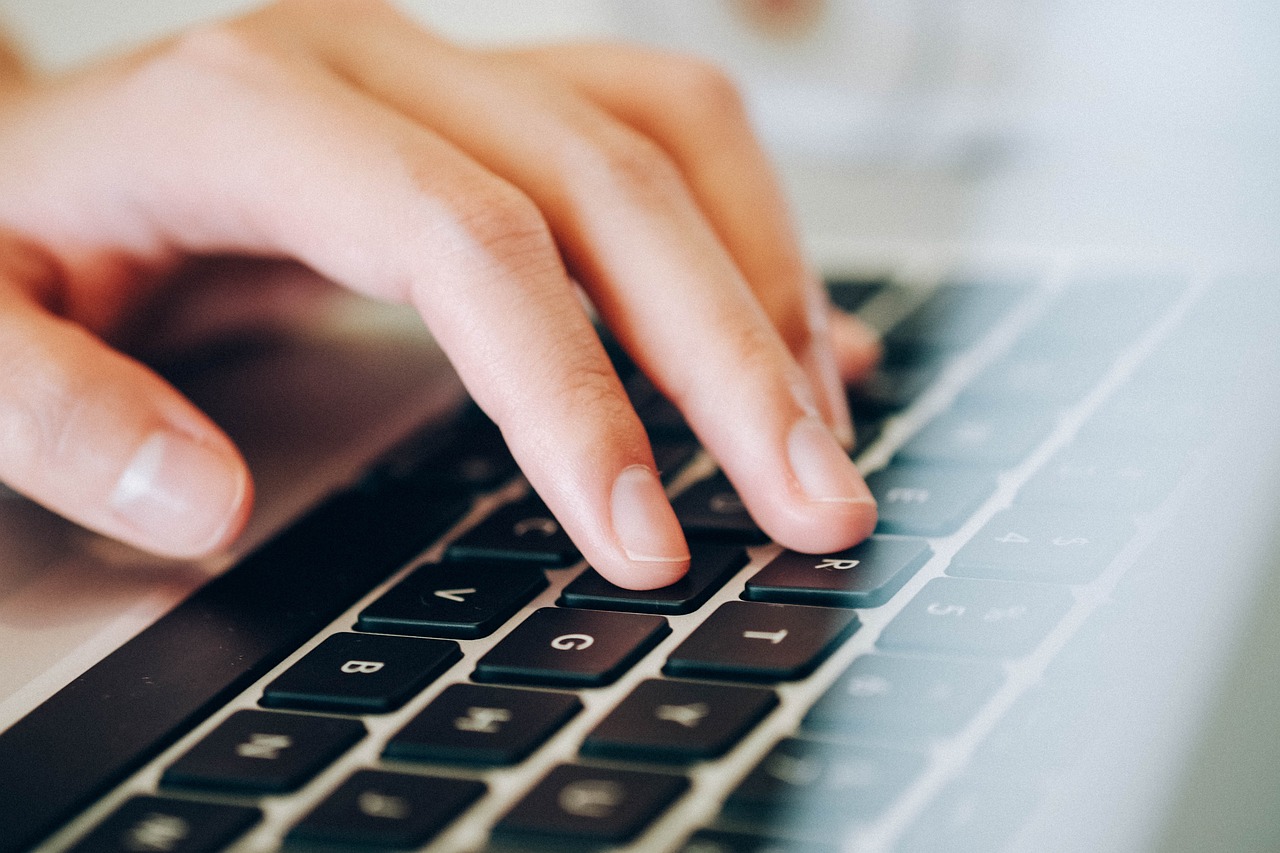 Rédaction web : astuces pour améliorer vos contenus en ligne