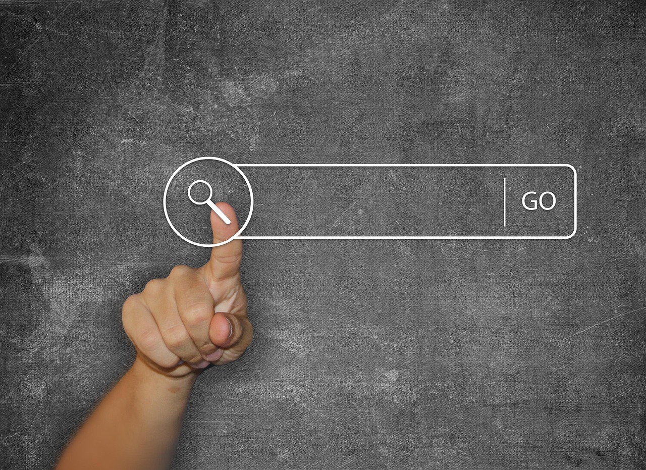 Moteurs de recherche : comprendre leur fonctionnement et leur impact sur le web